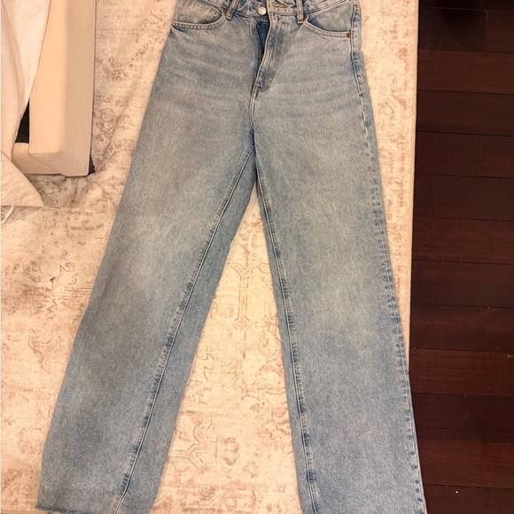 Classic Light Blue Women's Jeans - Picture 1 of 2